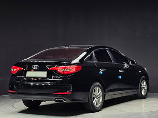 Hyundai Sonata foto 2