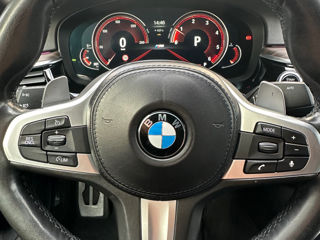 BMW 5 Series foto 4