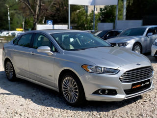 Ford Fusion foto 2