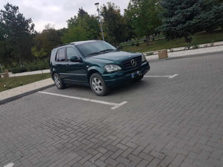 Mercedes M-Class foto 5