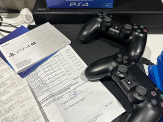 Sony PS 4 PRO 1tb foto 2