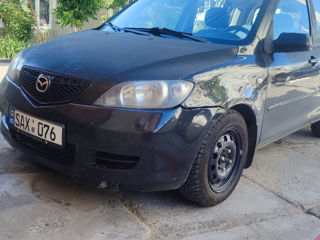 Mazda 2 foto 2