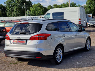 Ford Focus foto 6