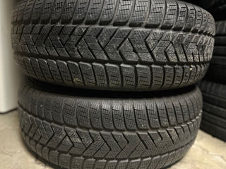 R17 235/65 Pirelli Scorpion Winter foto 2