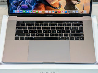 MacBook Pro 15 Retina 2019 (Core i7 9750H/16Gb Ram/512Gb SSD/Radeon Pro 555X/15.4" Retina) foto 6