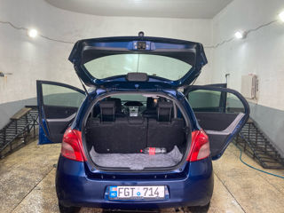 Toyota Yaris foto 4