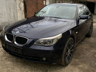 BMW 5 Series foto 3