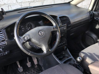 Opel Zafira foto 7