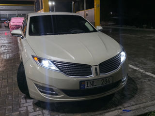 Lincoln MKZ foto 2