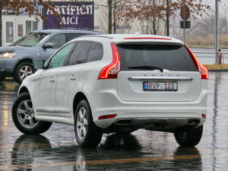 Volvo XC60 foto 4