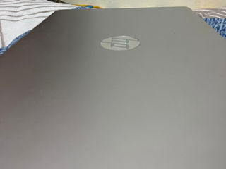 Vând laptop HP nou La pret negociabil. foto 2