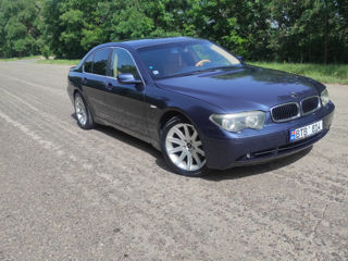 BMW 7 Series foto 3