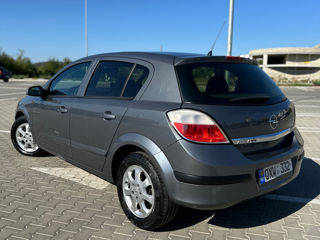 Opel Astra foto 4