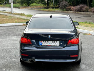 BMW 5 Series foto 6