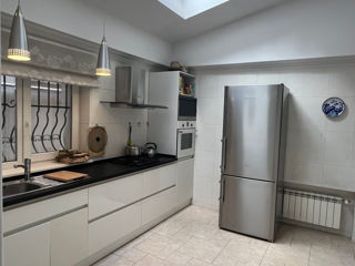 Casa For Rent la Valea Morilor -5500 euro. foto 4