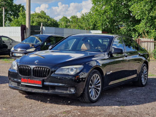 BMW 7 Series foto 3