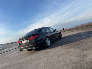 BMW 5 Series foto 4