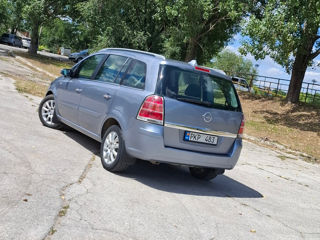 Opel Zafira foto 7