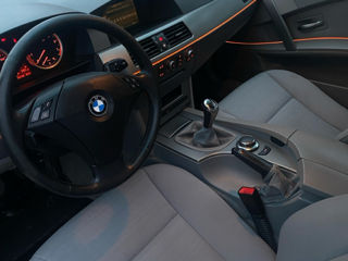 BMW 5 Series foto 4