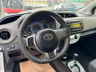 Toyota Yaris foto 11