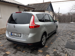 Renault Grand Scenic foto 3