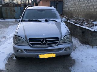 Mercedes M-Class