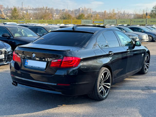 BMW 5 Series foto 4