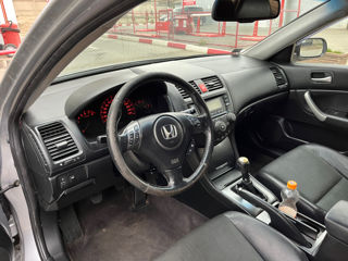 Honda Accord фото 10
