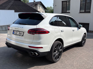 Porsche Cayenne foto 2