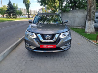 Nissan X-Trail foto 2