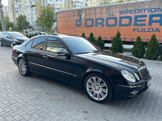 Mercedes E-Class foto 1