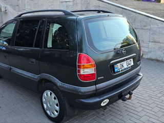 Opel Zafira foto 4