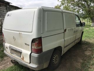 Mercedes-Benz Vito foto 2