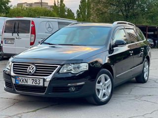 Volkswagen Passat foto 1