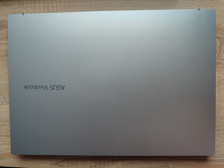 Asus Vivobook 16 foto 2