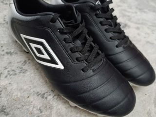 Ghete de fotbal Umbro foto 2