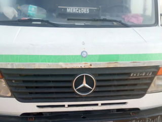 Mercedes Vario 614