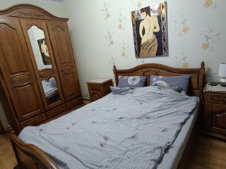 Продаю Румынский спальний гарнитур