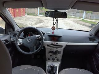 Opel Astra foto 6