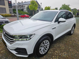 Volkswagen Touareg foto 3