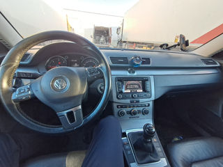 Volkswagen Passat foto 6