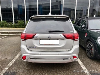 Mitsubishi Outlander foto 3