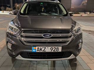 Ford Kuga foto 2