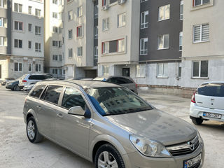 Opel Astra foto 2