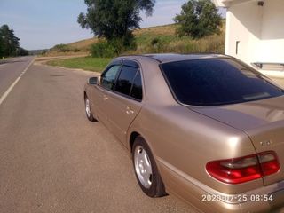 Mercedes E Class foto 6