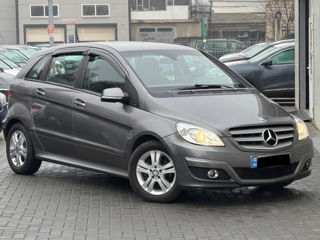 Mercedes B-Class foto 4