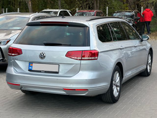 Volkswagen Passat foto 3