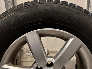 Mercedes 255/65 R17 144R XL. Nokian foto 3