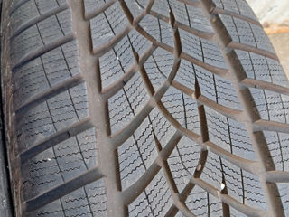 235 50 R19 Pirelli Goodyear foto 7