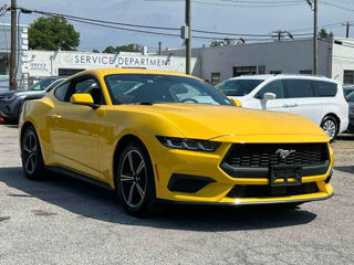 Ford Mustang foto 2